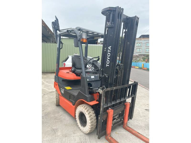 座式1.5噸-8FB15-三節貨櫃五米 座式1.5噸-8FB15-三節貨櫃五米