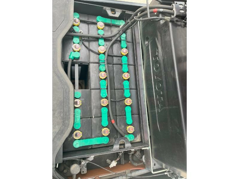 座式1.5噸-8FB15-三節貨櫃五米