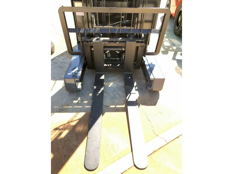 站立式2噸-8FBRS20-二節四米＋左右側移