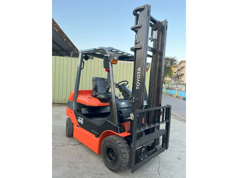 座式2.5噸-8FB25-二節四米+左右側移 座式2.5噸-8FB25-二節四米+左右側移