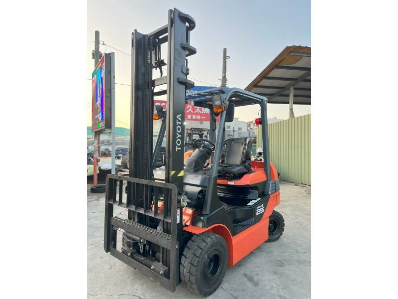 座式2.5噸-8FB25-二節四米＋左右側移