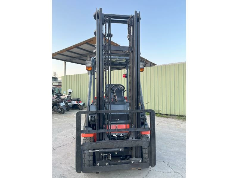 座式2.5噸-8FB25-二節四米＋左右側移