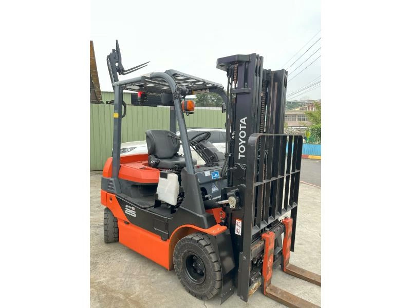 座式2.5噸-8FB25-三節四米五+左右側移 座式2.5噸-8FB25-三節四米五+左右側移