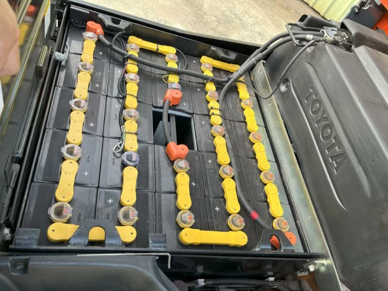 座式1.5噸-8FBH15-貨櫃三米