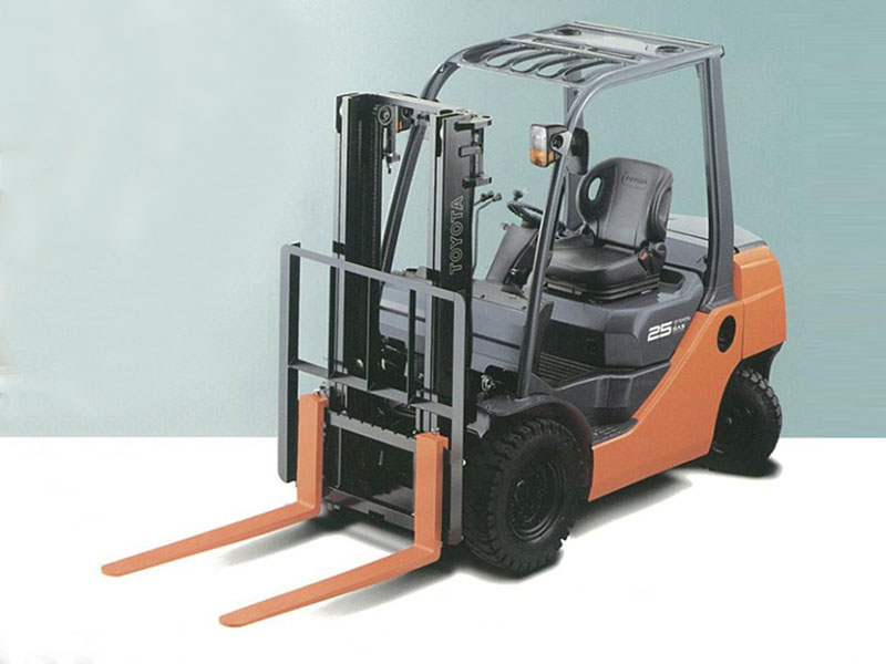 座式柴油堆高機(1~3噸)_8FD25全新車 座式柴油堆高機(1~3噸)_8FD25全新車