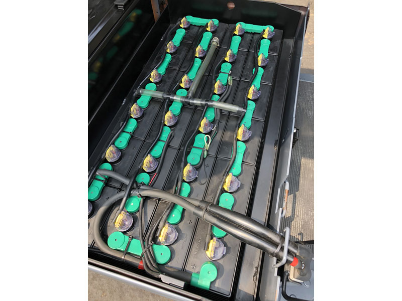 座式柴油堆高機(1.5噸)_8FBE15_2節4米(左右側移)