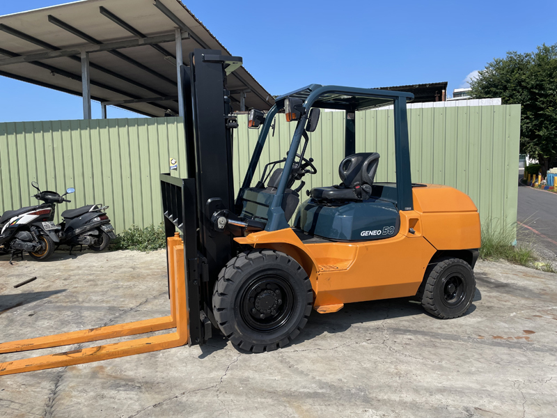 座式柴油堆高機(5噸)_7FD50_2節3米 座式柴油堆高機(5噸)_7FD50_2節3米