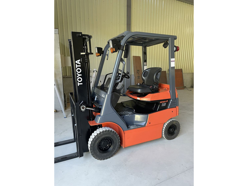 感謝「桃園某影視業」向保欽租賃一台豐田一噸半座式電動車