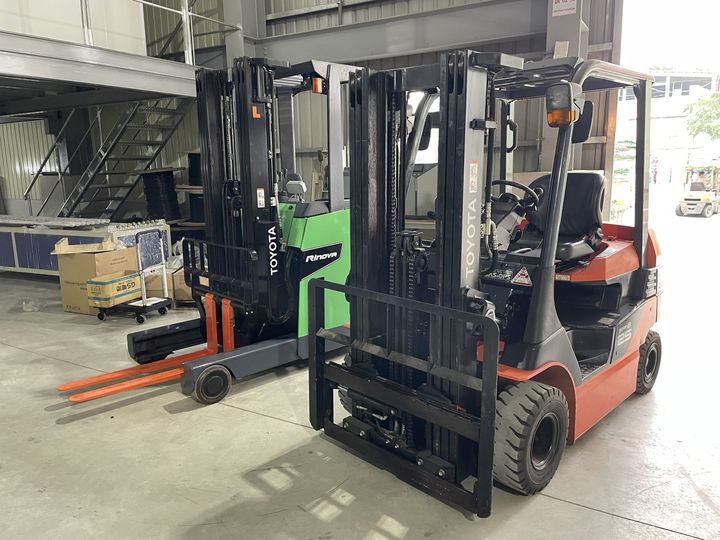 感謝「桃園某製造廠」購買二台豐田電動堆高機