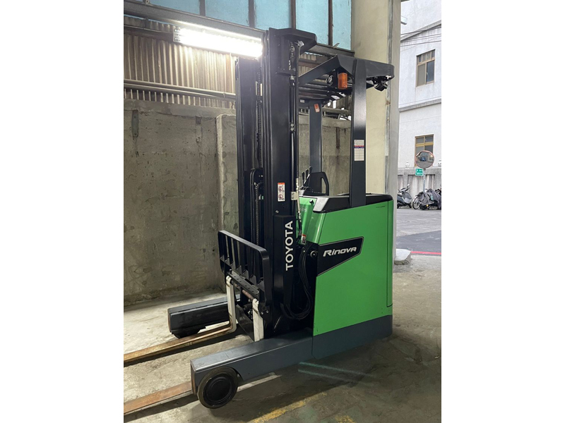 感謝「新北某物流業」購買一台豐田立式電動堆高機