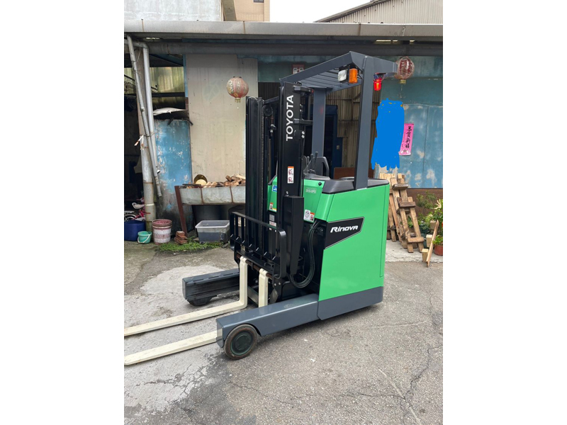 感謝「新北某加工業」購買一台豐田立式電動堆高機