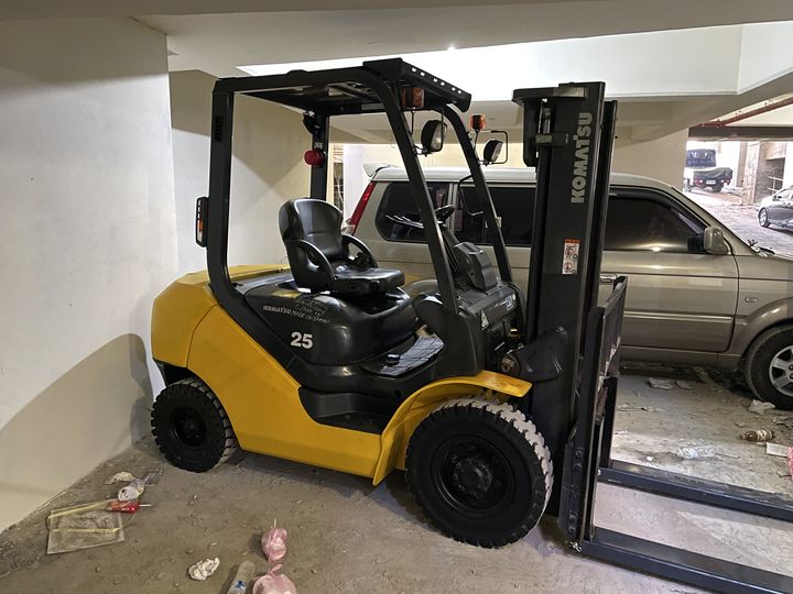 感謝「台北某建築業」購買一台小松柴油堆高機